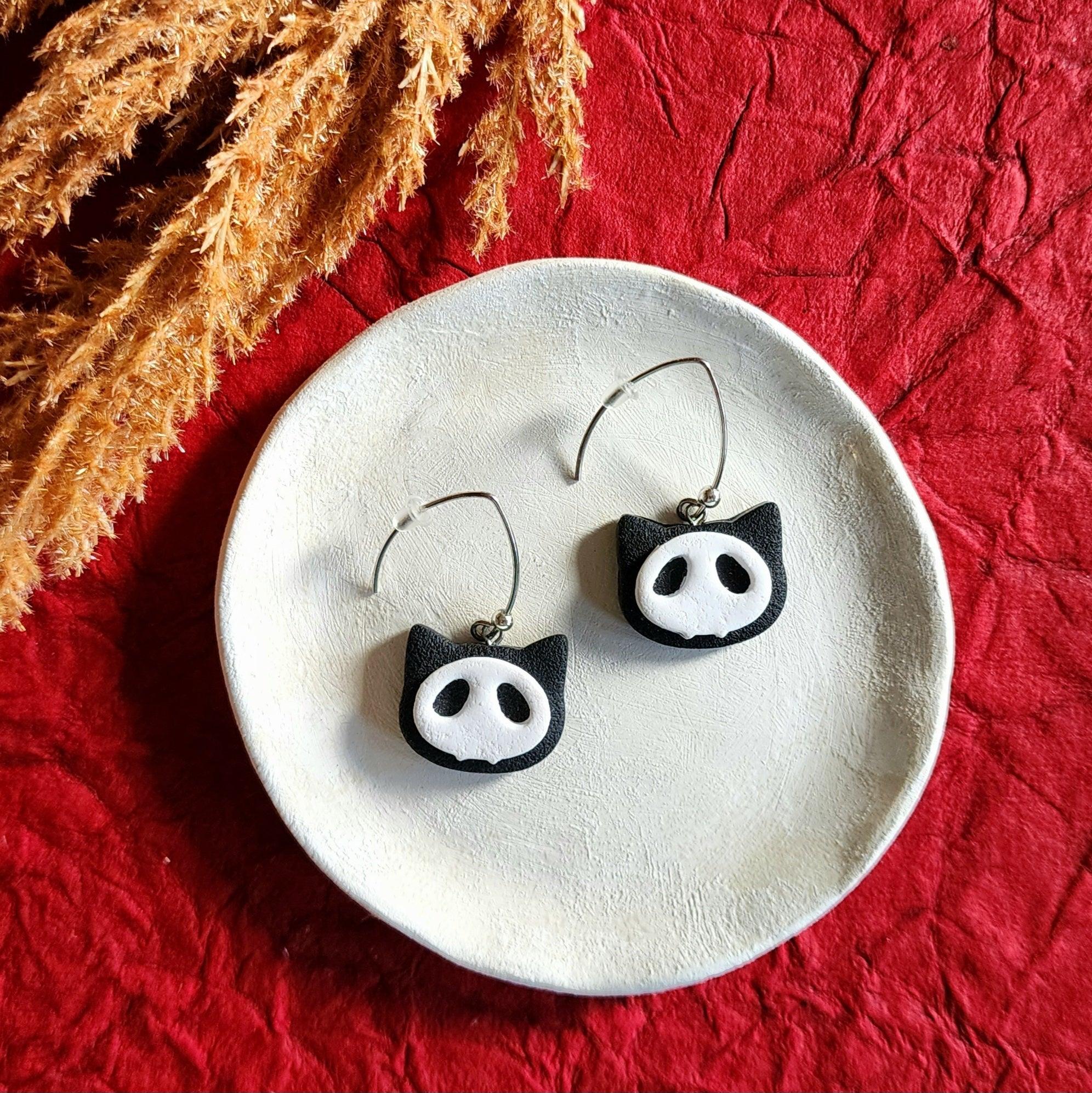 black skull kitties Dangle Earrings