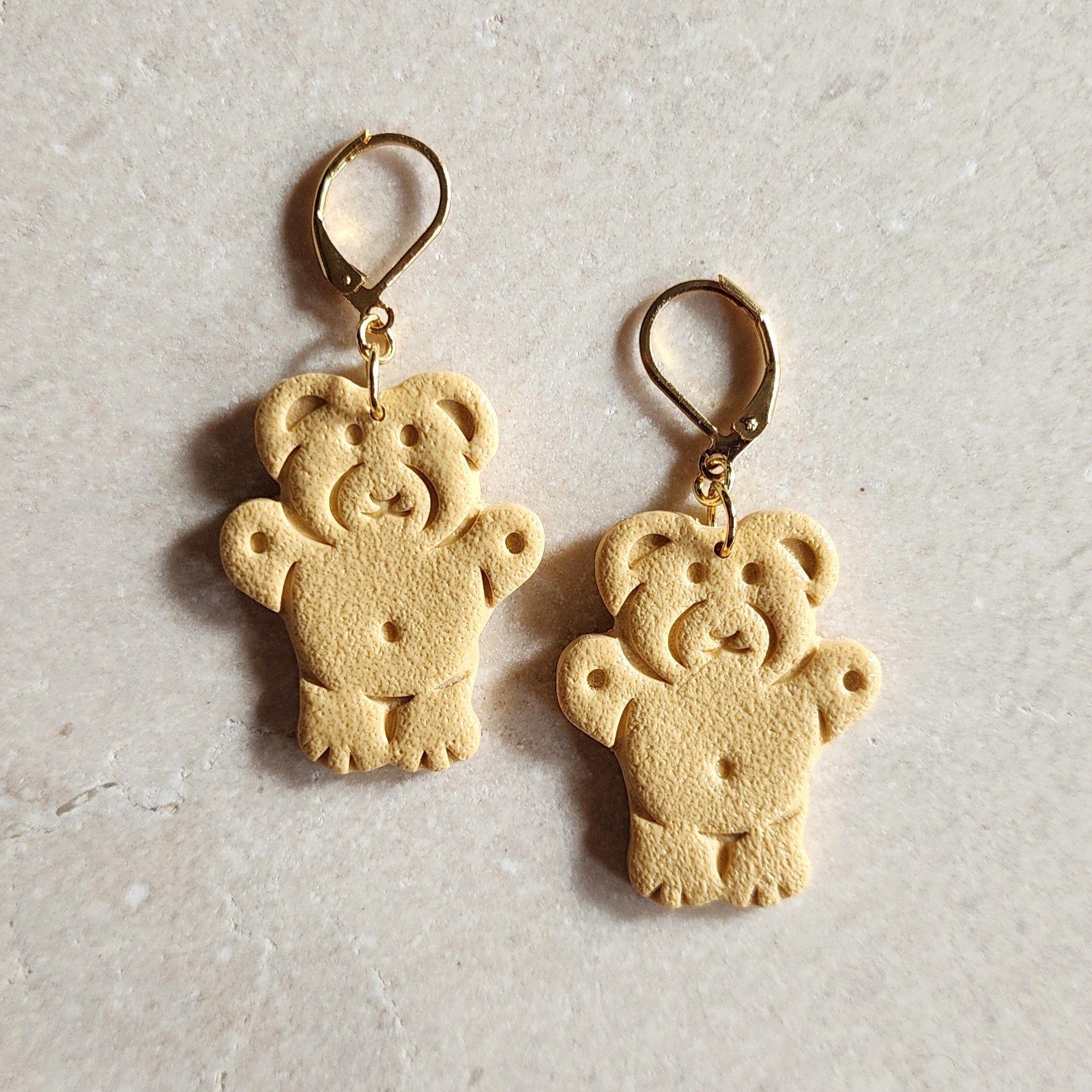 vanilla teddy bears Stud Earrings