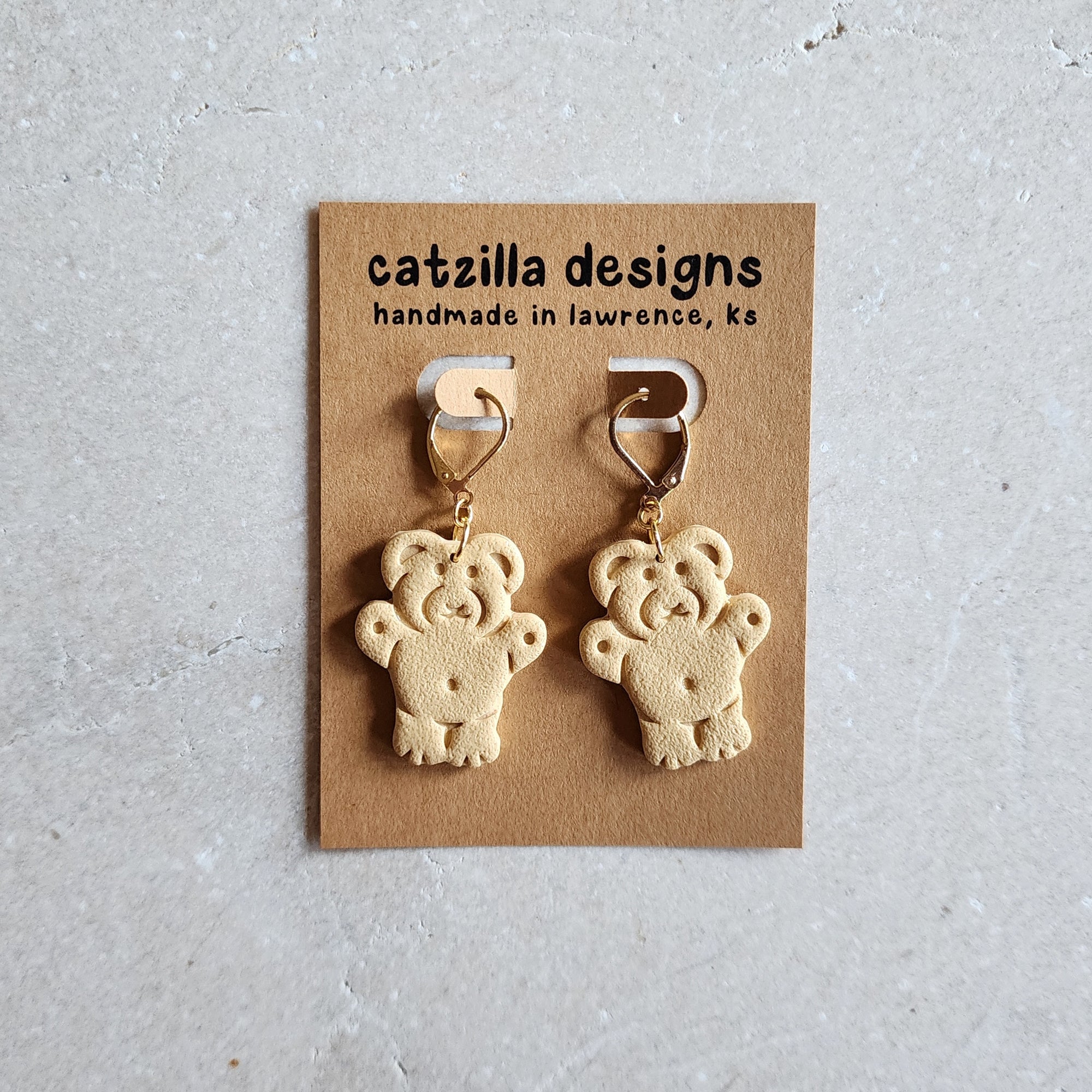 vanilla teddy bears Stud Earrings